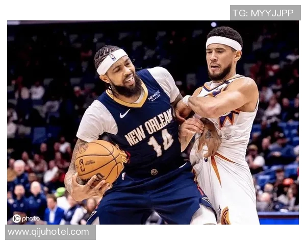 英格拉姆摔水瓶事件引NBA处罚,鹈鹕队赛场安全受关注